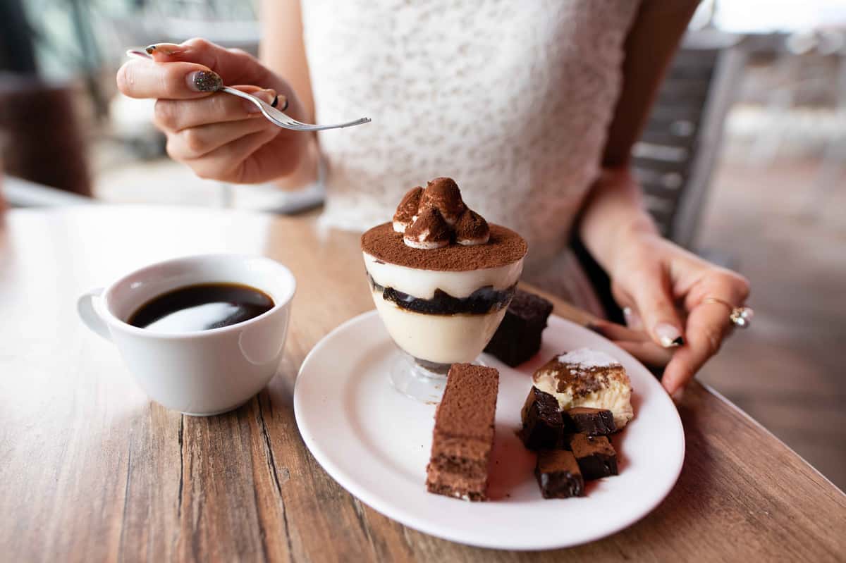 coffee and dessert pair