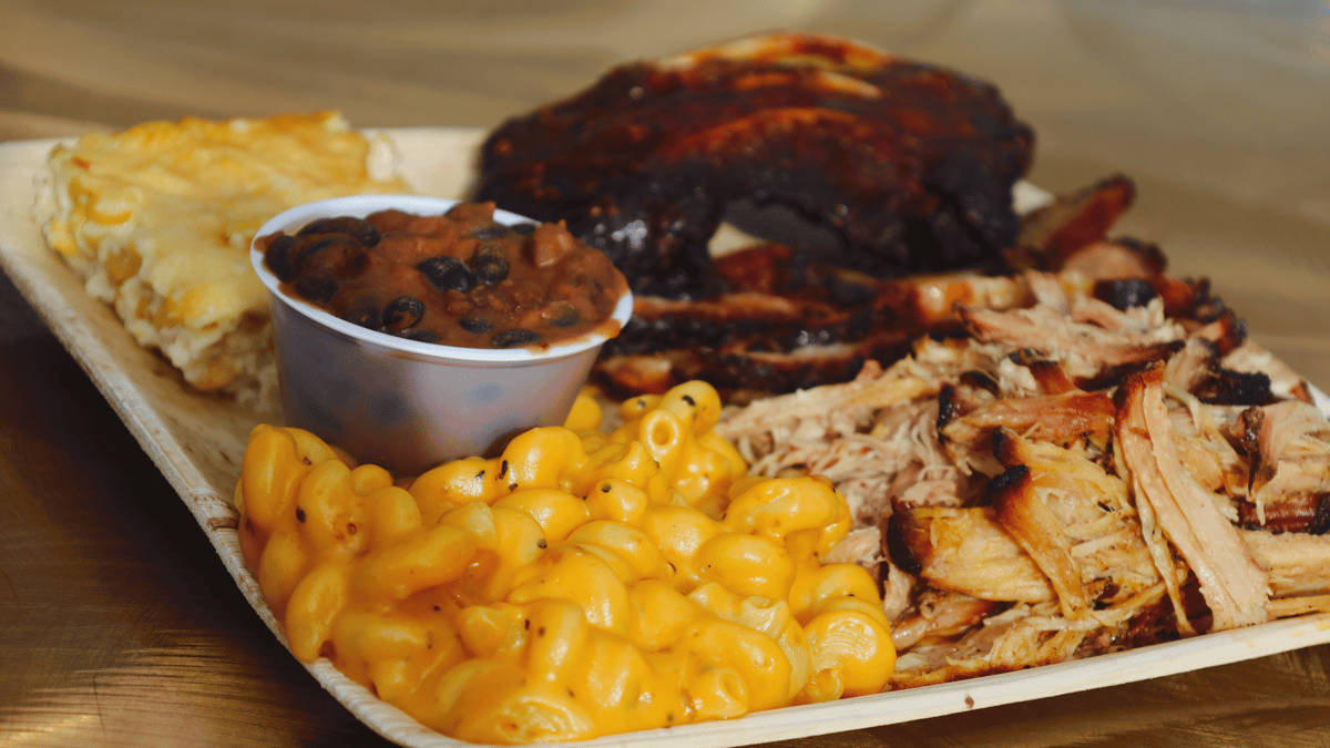platter mac n cheese