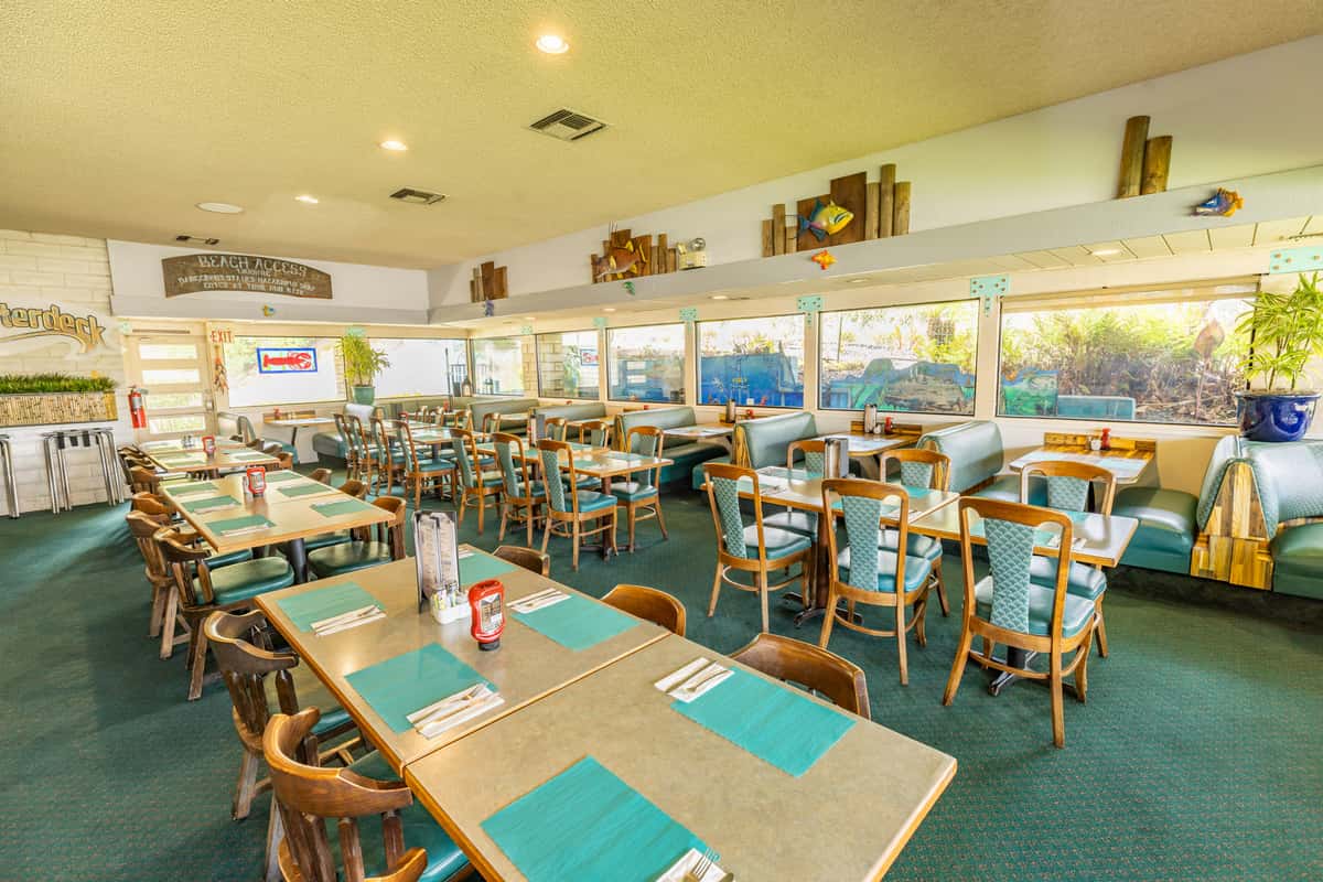 large party space can seat up to 50+ people