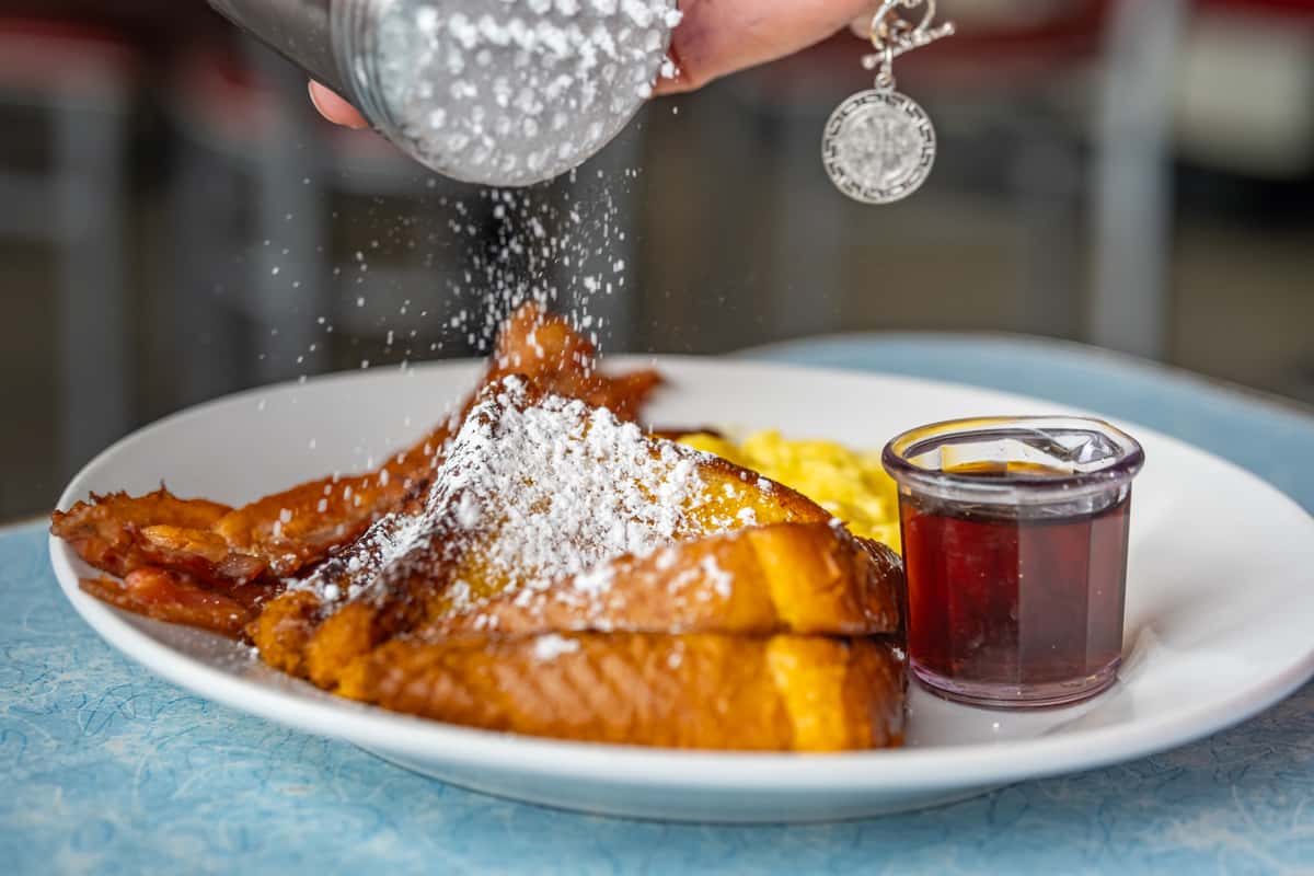 A Local Chicago 24-Hour Diner for Burgers, Sandwiches & More