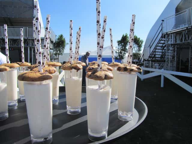 cookies and milk