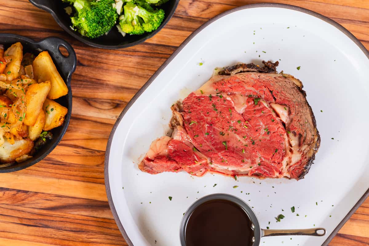 Prime Rib Glendale  Best Prime Rib in Arizona  Sunday Prime Rib Special  Arrowhead Grill Prime Rib  Glendale Steakhouse  Dry Aged Prime Rib Arizona  Best Sunday Dinner Glendale  Steakhouse Glendale AZ  Slow Roasted Prime Rib  Where to Eat Prime Rib in Glendale  Arizona Sunday Steak Special  Arrowhead Grill Reservations  Top Restaurants in Glendale  Mesquite Grilled Steaks  Special Occasion Dining Glendale  
