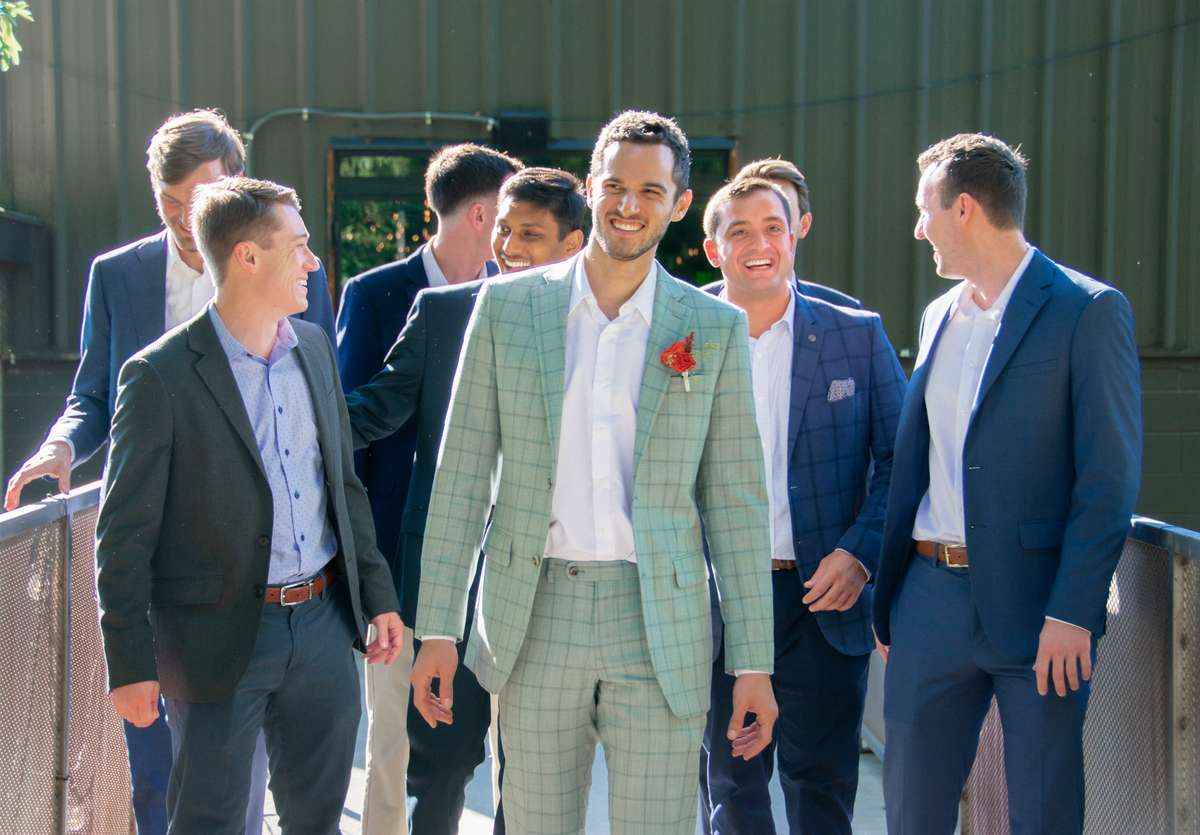 grooms