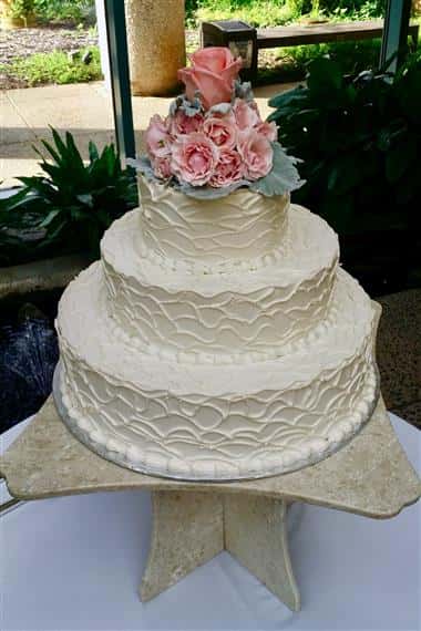 3 tier wedding cake