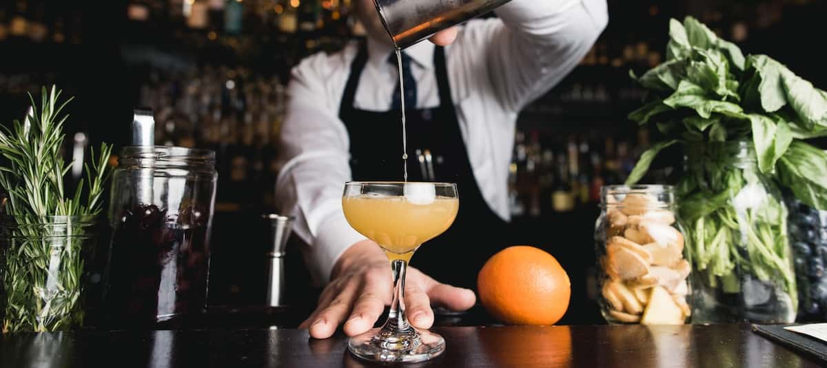 bar hacks for good night out