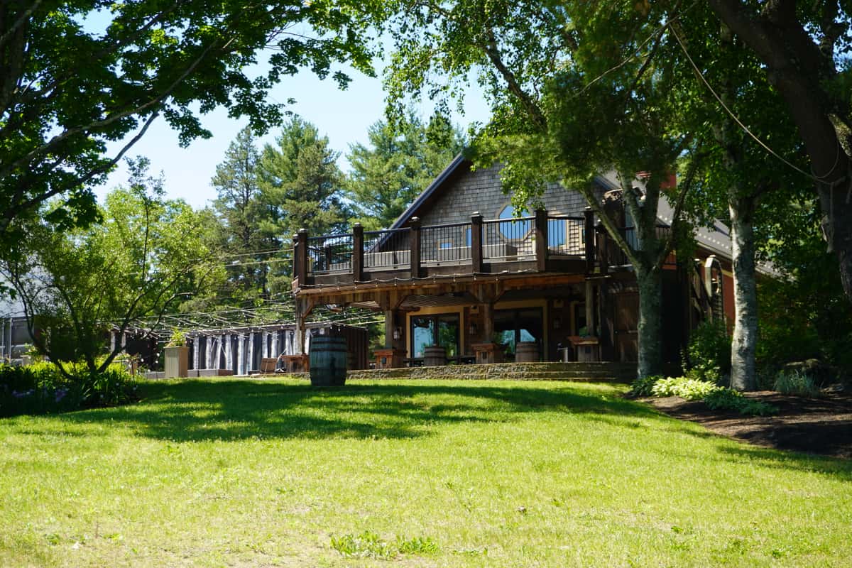 Oscar Barn