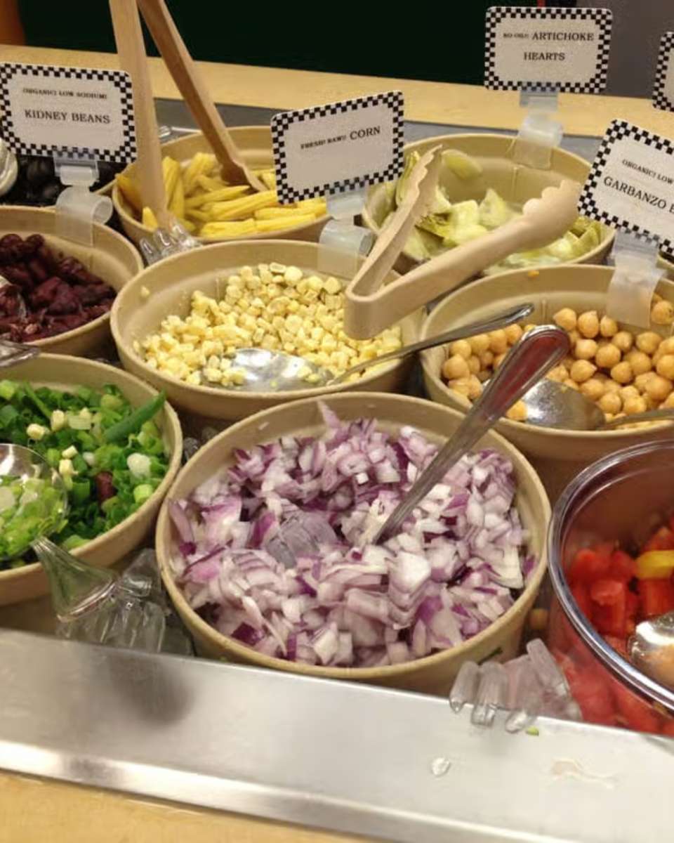 2- 06. 07. revised - Stay on track before your summer trip! Our organic Salad Bar has everything you need for a healthy, delicious meal..png