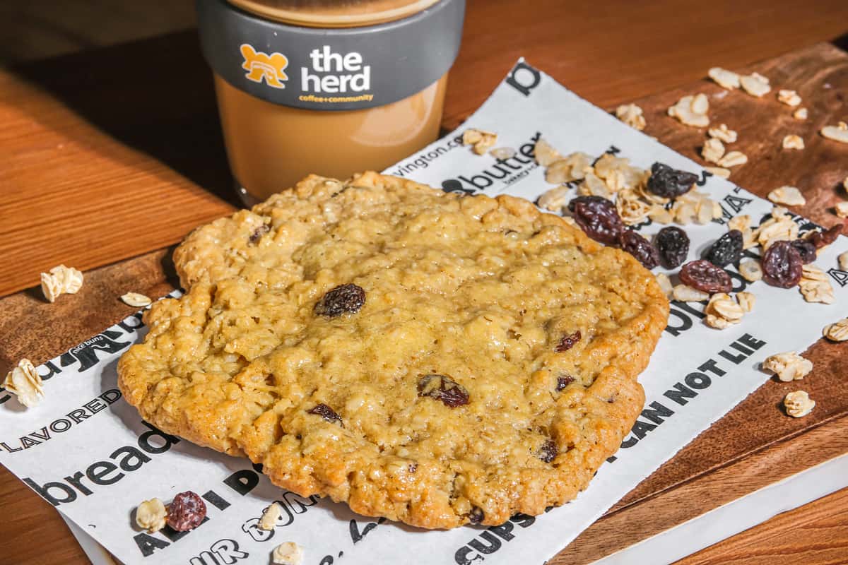 Oatmeal Raisin Cookie