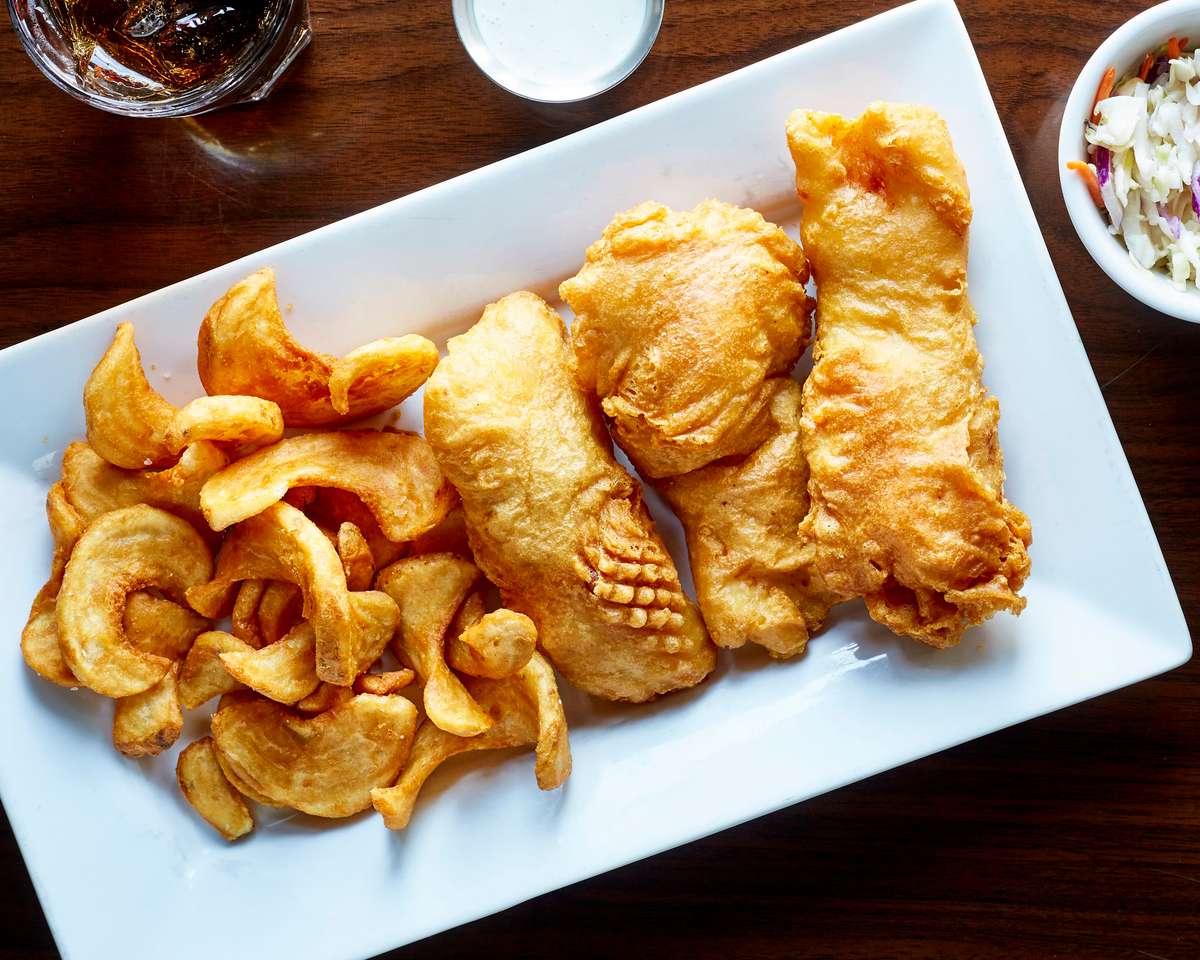 Beer Battered Fish And Chips Main Menu Sixes Tavern Tavern in