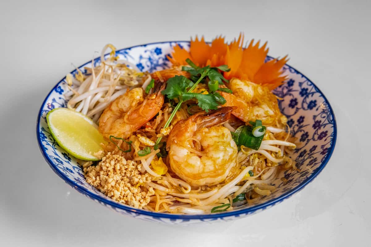 best shrimp pad thai near me