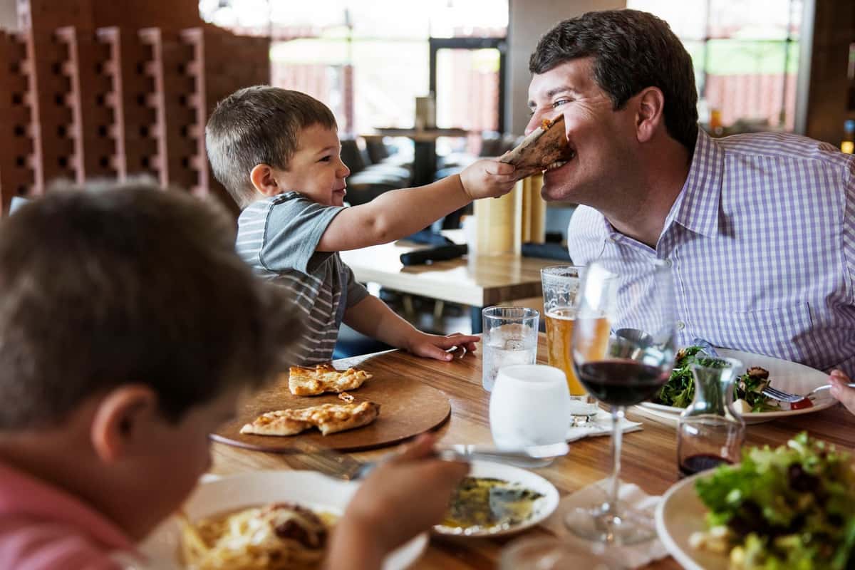 Where Big Groups (and Picky Kids) Actually Agree on Pizza in Phoenix | Spinato's Pizza