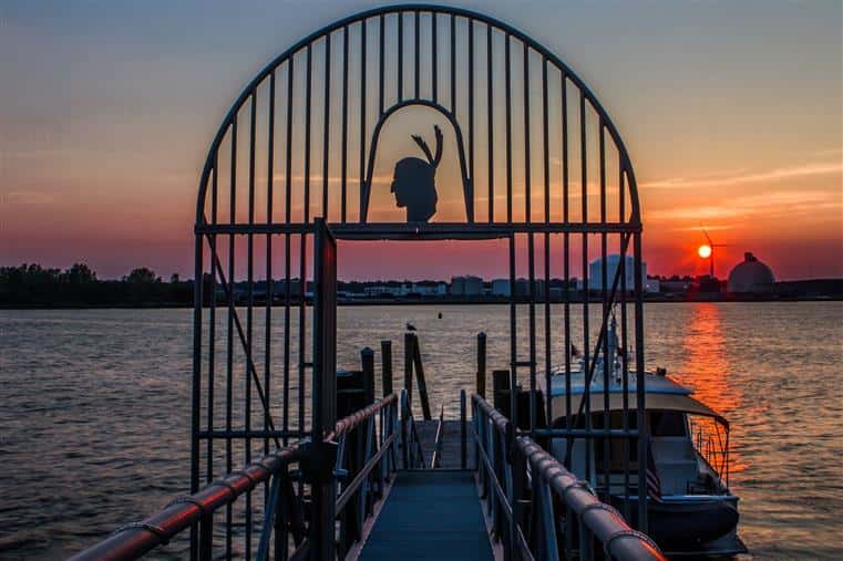 Dock
