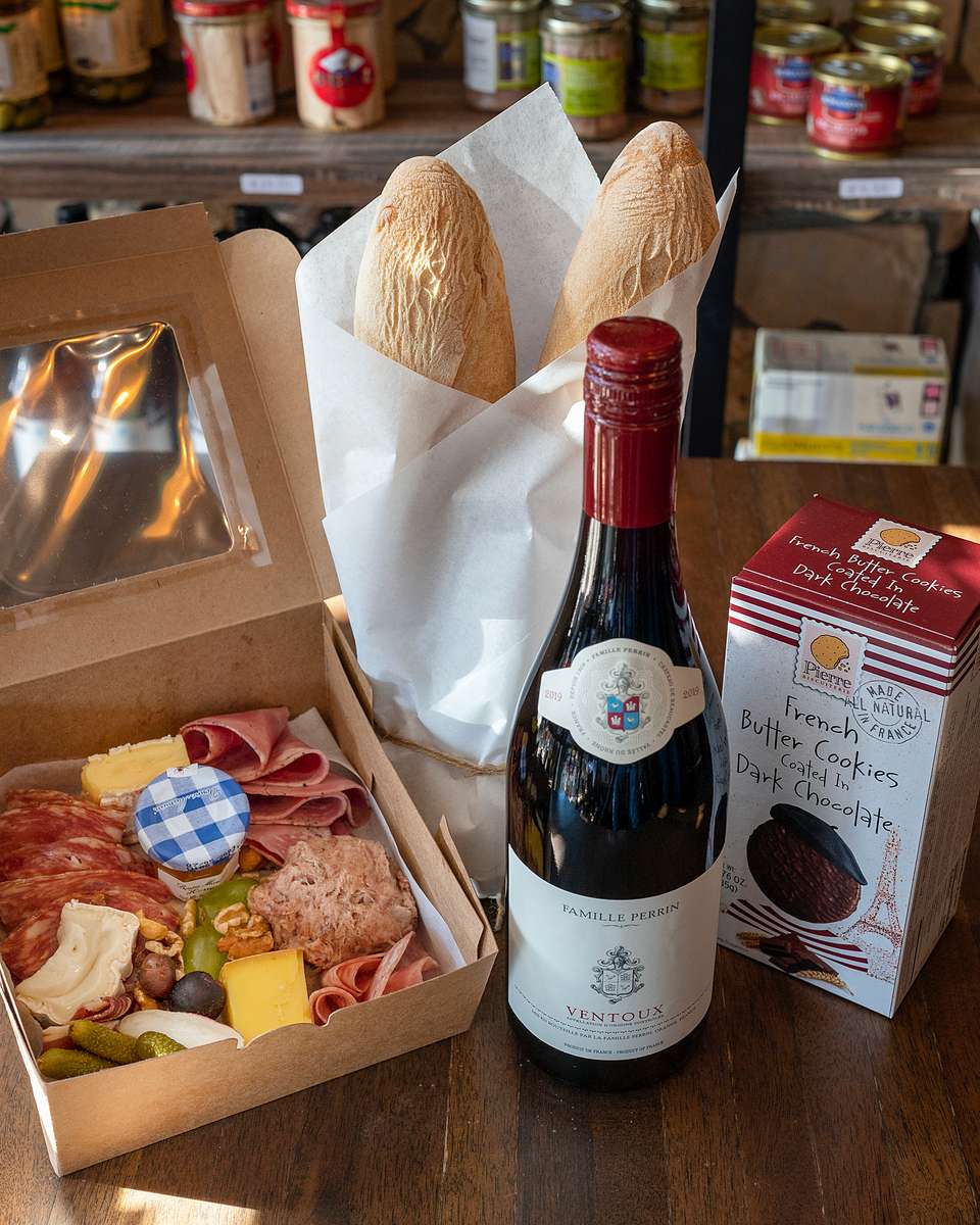 Grab & Go Date Box- Red Wine - Gift Boxes & Date Boxes - Café Rabelais -  French Restaurant in Houston, TX