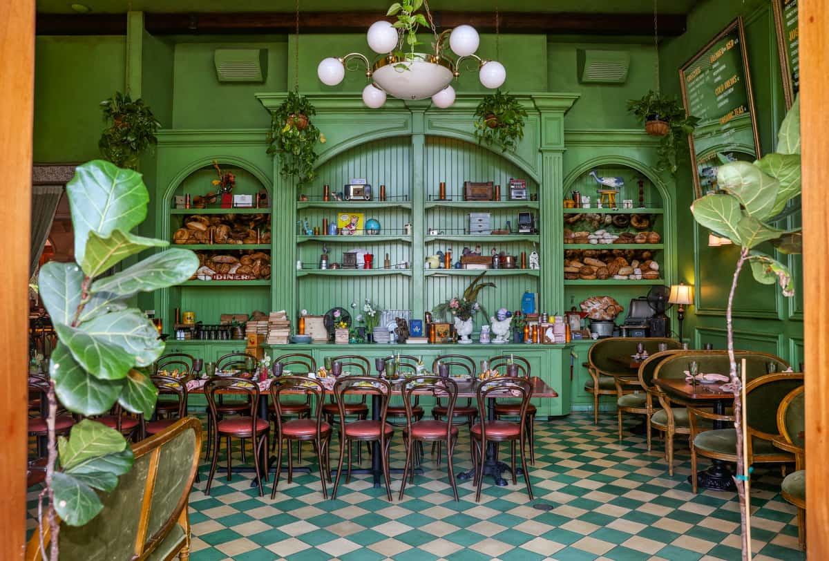 Green Room dining space
