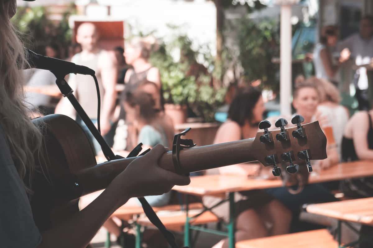 Acoustic guitar
