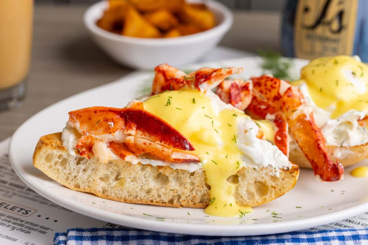 lobster benedict