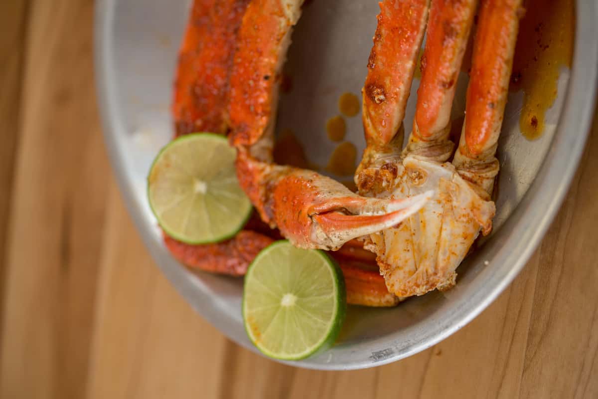 crab legs with lime