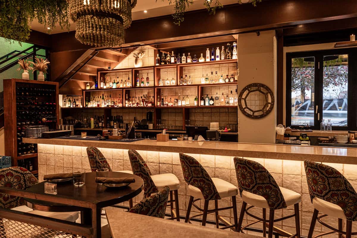 bar