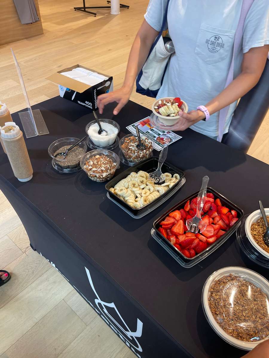 Featured Image - Extract Juicery - Acai Bowl Catering: The Premium Solution for Healthy Office Meetings