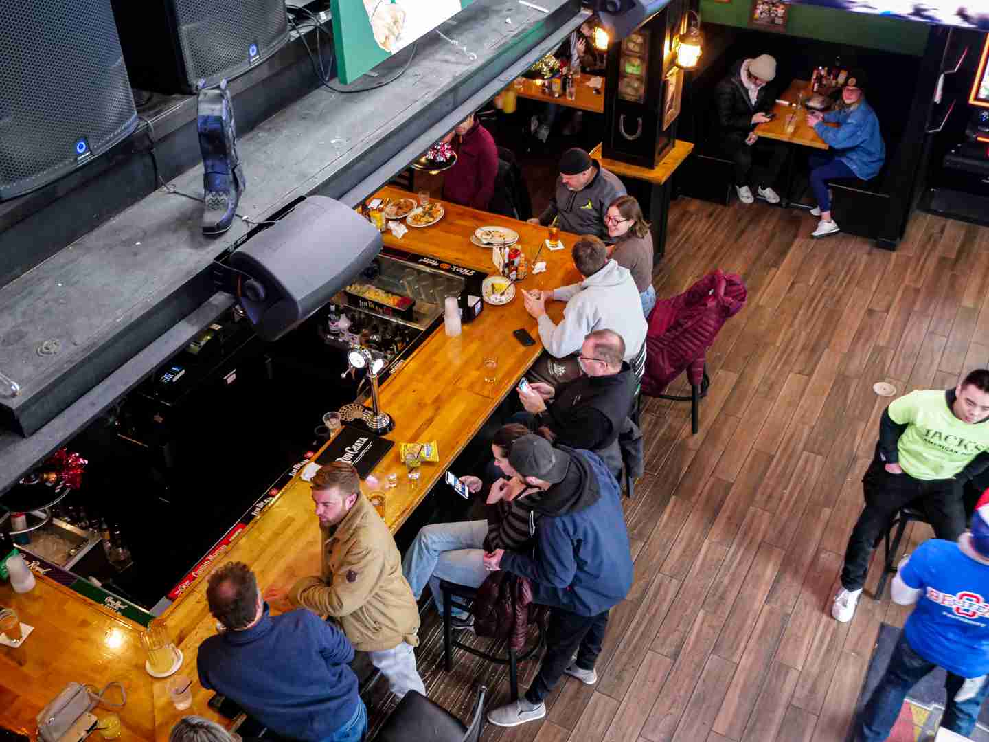 Bar photo 2