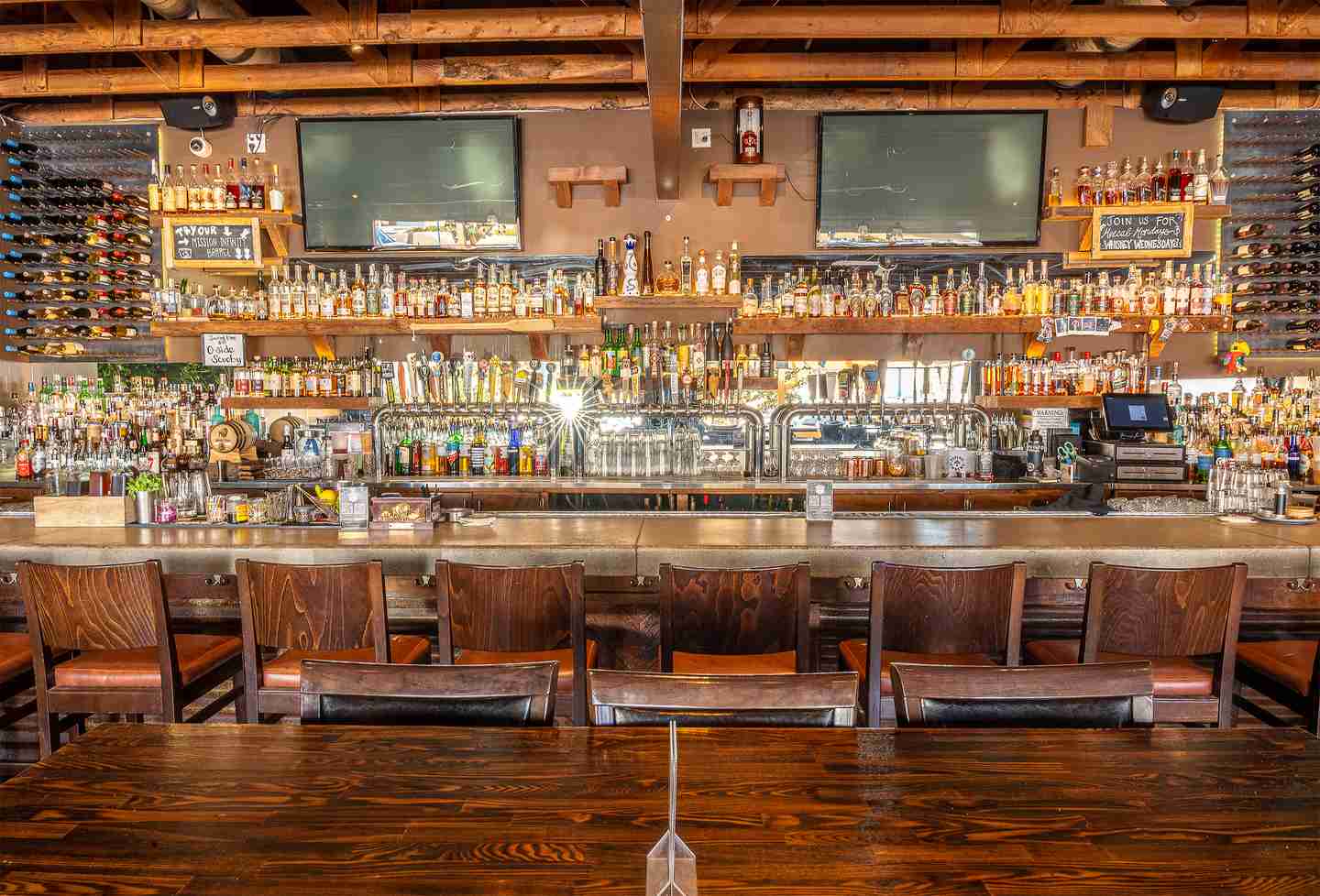 Bar photo 3