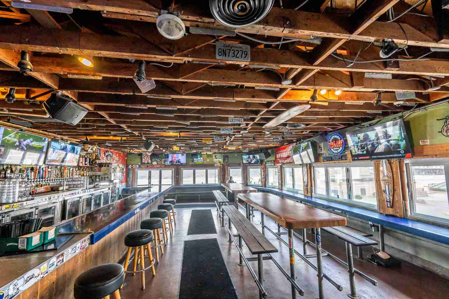 Bar photo 2