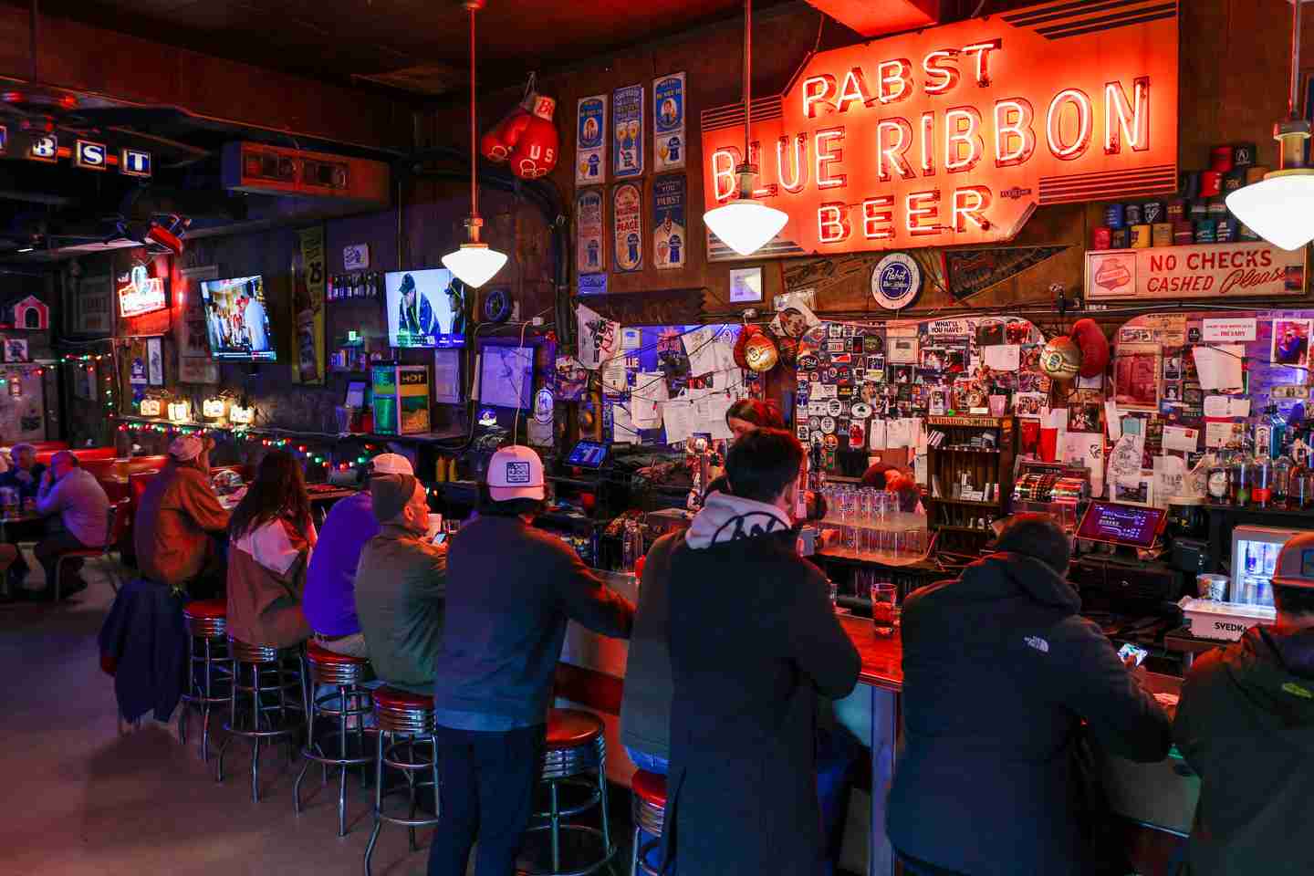 Moe's and Joe's Tavern photo
