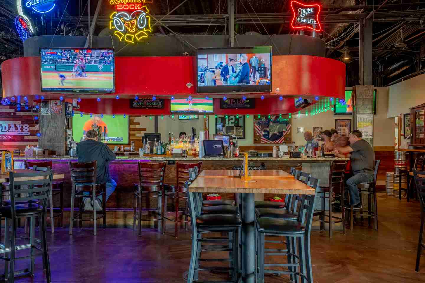 Bar photo 1