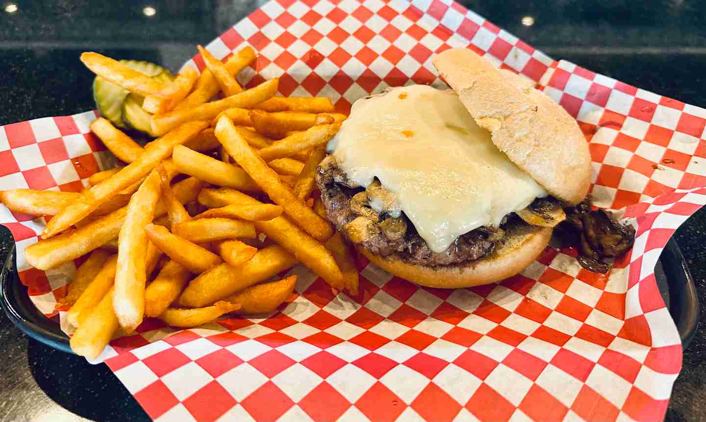 Beetle's Bar and Grill photo