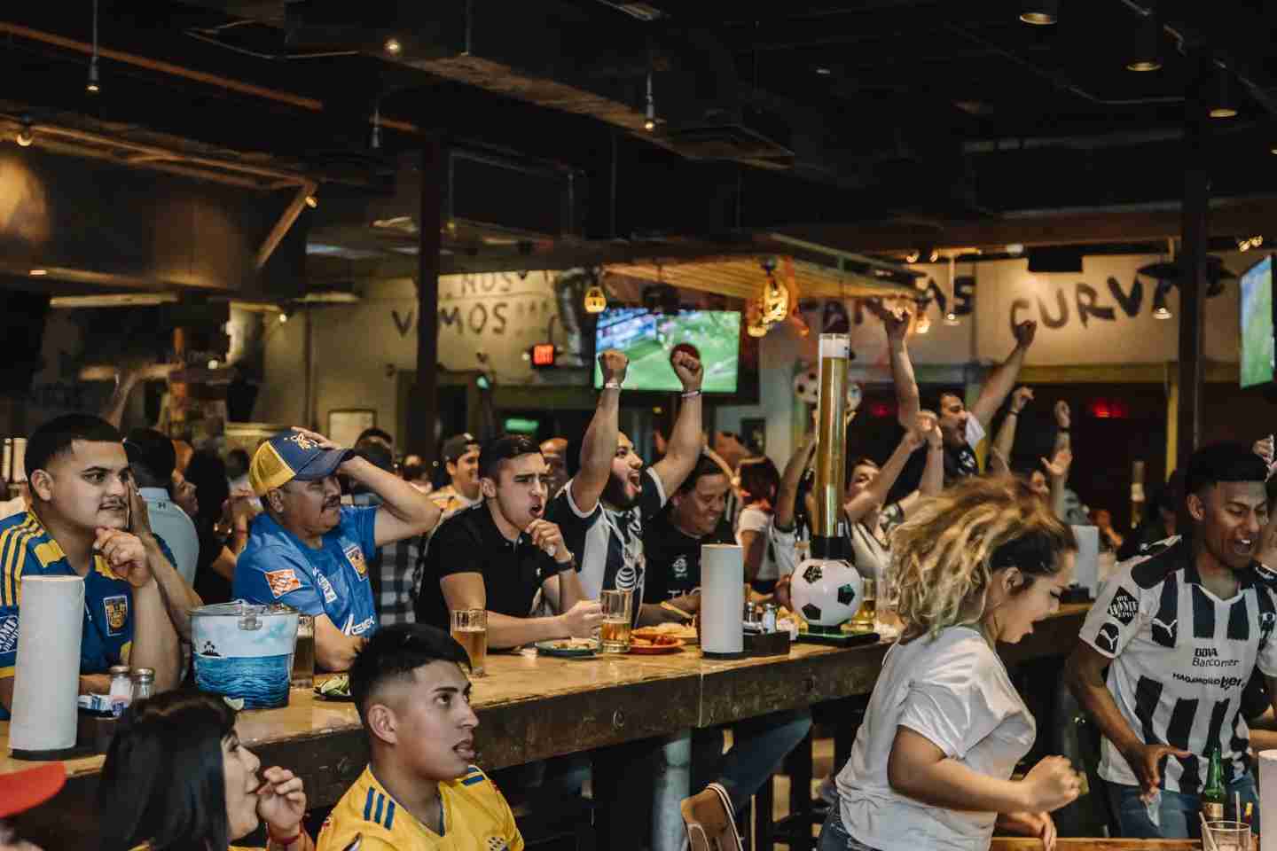 Ojos Locos Sports Cantina photo