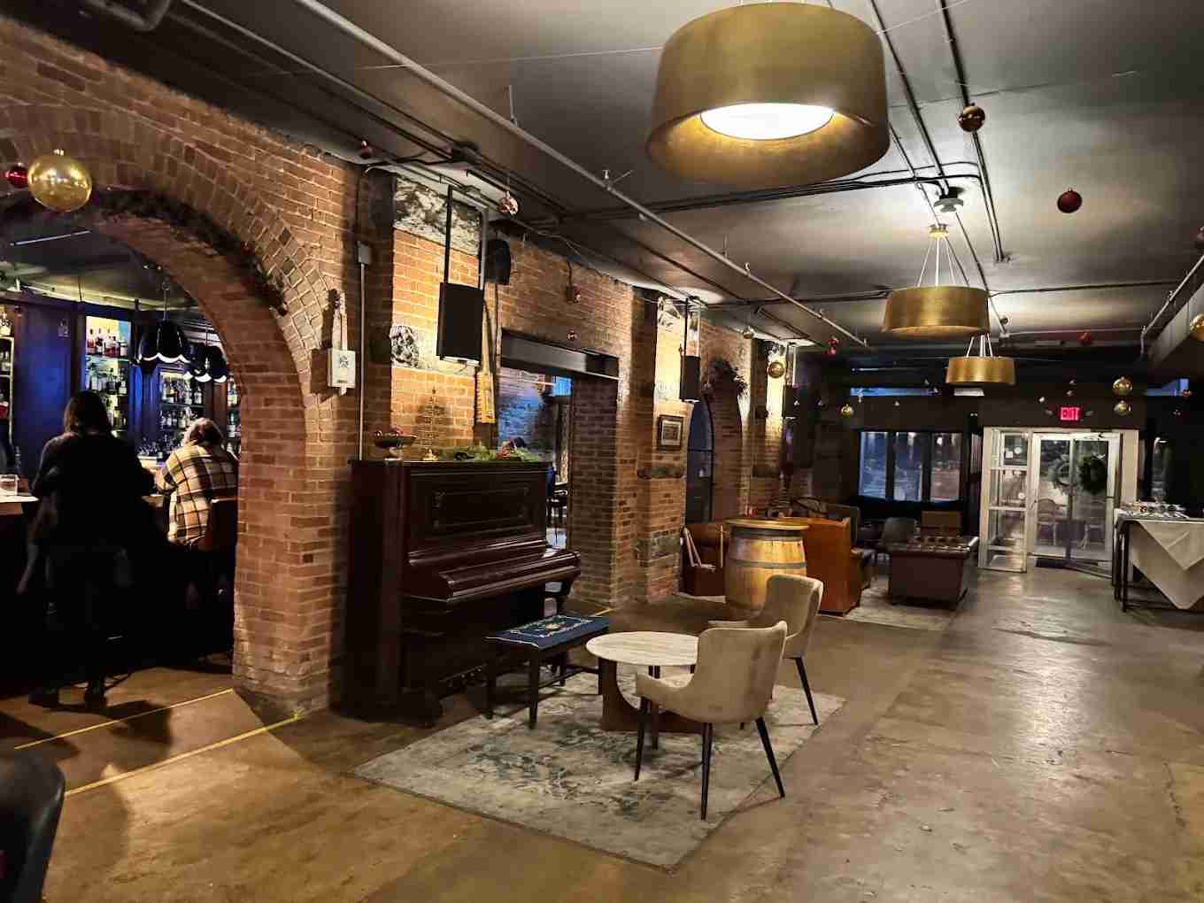 Bar photo 2