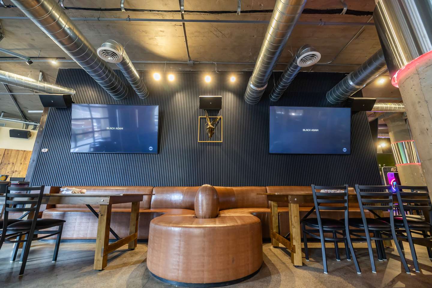Bar photo 2