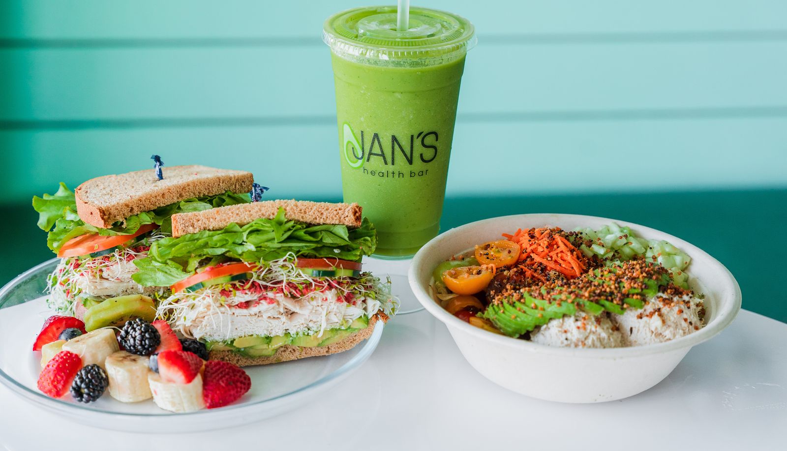 Jan's Health Bar - Huntington Beach