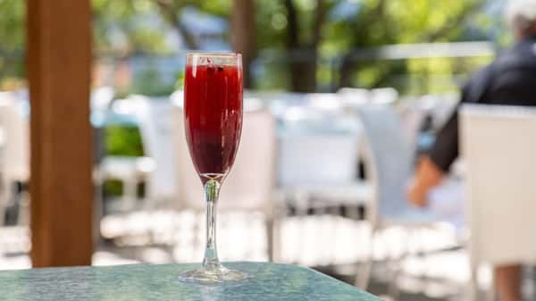 Santorini Bellini