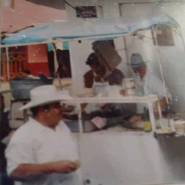 selling tacos
