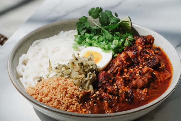 Shan Curry Noodels