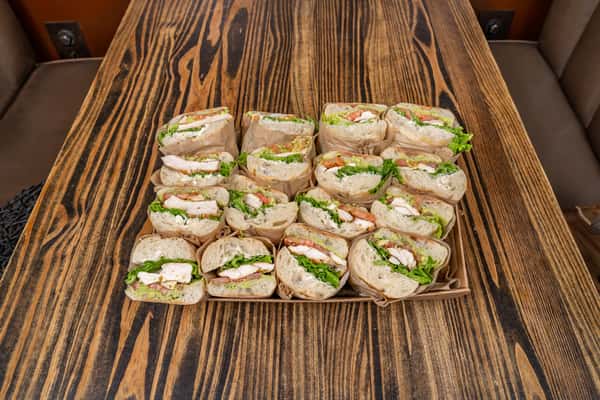 California Chicken Sandwich Box Lunch