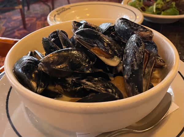 Moules a La Creme a L'ail