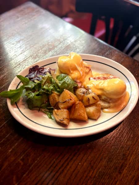 Eggs Benedict