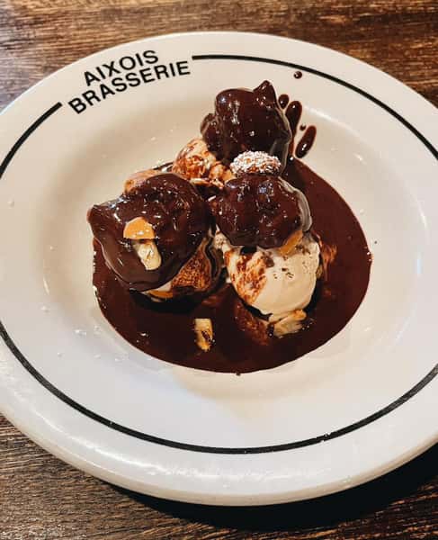 Profiteroles