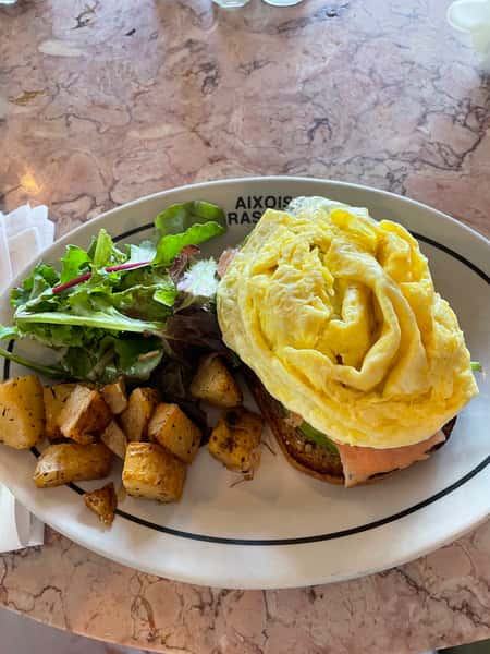 E Breakfast