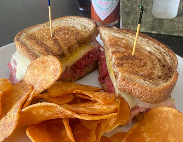 Hot Sliced Corned Beef