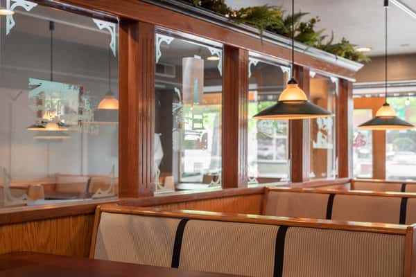 Double Front Cafe & Bar