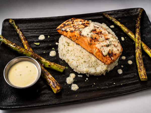 GRILLED ATLANTIC SALMON FILLET