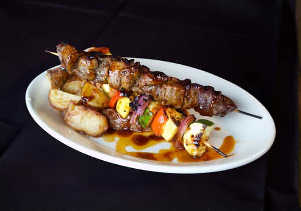 Chipotle Glazed Beef Tip Kabobs
