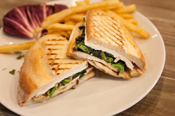 chicken panini with spinach and fries