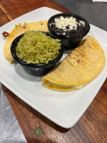KIDS QUESADILLA
