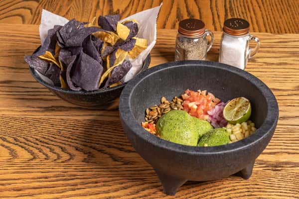 HAND CRAFTED GUAC