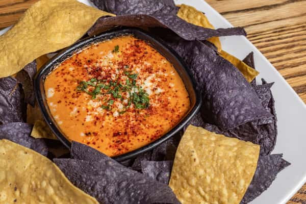 CHILE CON QUESO