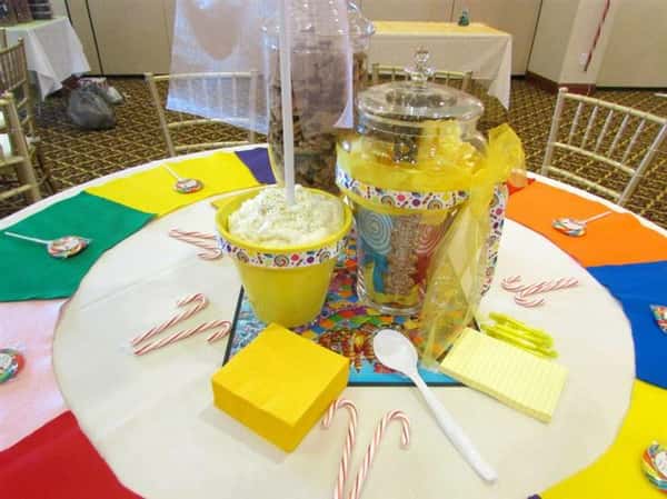 table decorated for sweet 16 birthday party